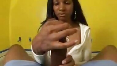 Diosa española quiere quedarse despierta toda la noche para tener sexo