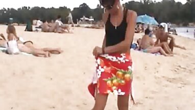 Adolescente pervertida ama las piruletas y las pollas duras y gruesas