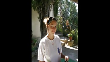 Pareja amateur tiene sexo apasionado en el sofá