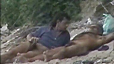 Nena vestida aceitada y provocada por un flaco
