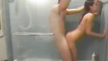 Joven rubia follada por su cuerpo en forma