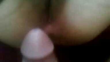 Intenso trío FFM con dos rubias guapas