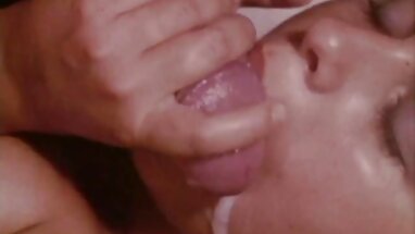 Ferviente sexo vacacional con una flaca morena