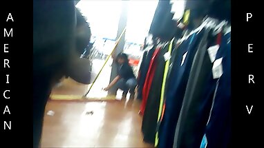 Puta nerd penetrada duro por su apretado coño