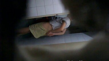 Deliciosa cam chica follada tan duro por su novio