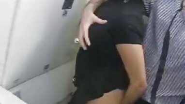 Follada romántica para una dulce rubia con calcetines blancos