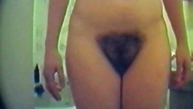 Adolescente tímida pero cachonda tiene grandes habilidades para tomar pollas